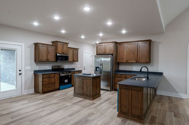 2010 Lafayette Rd, Red Boiling Springs, TN 37150