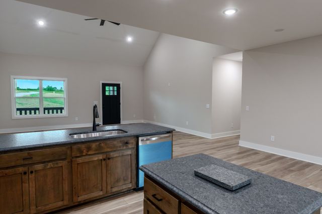 2010 Lafayette Rd, Red Boiling Springs, TN 37150