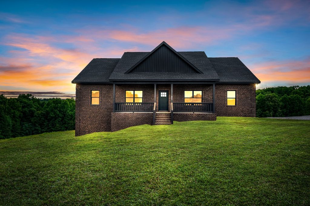 2010 Lafayette Rd, Red Boiling Springs, TN 37150