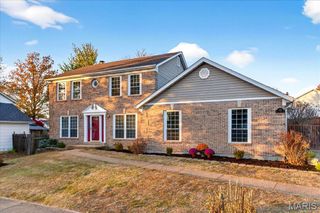 2705 Bluff Creek Court, St Louis, MO 63129