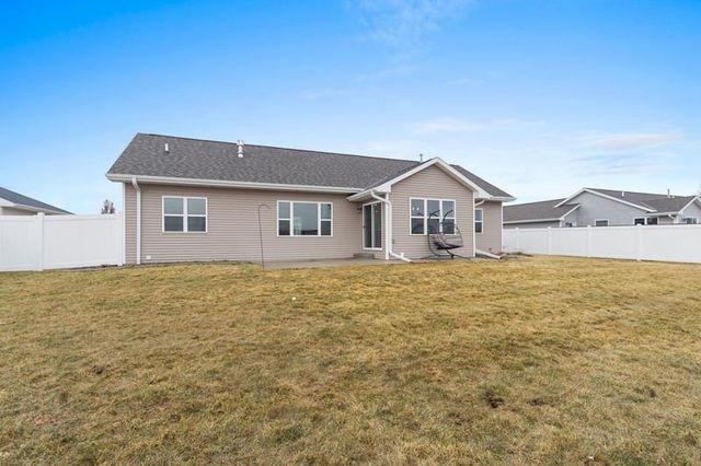 1748 BRIDGE PORT CIRCLE, De Pere, WI 54115