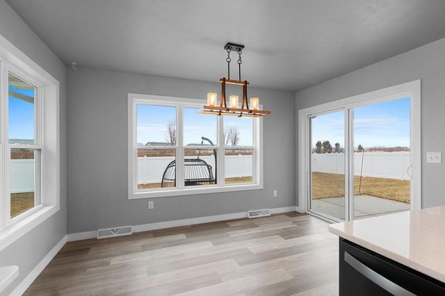 1748 BRIDGE PORT CIRCLE, De Pere, WI 54115