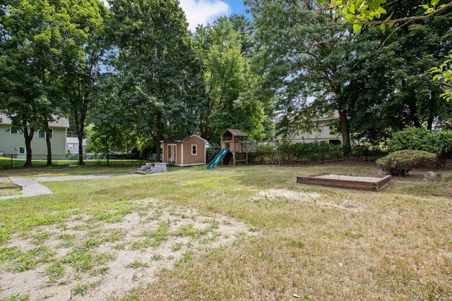 30 Seed Street, Salem, NH 03079