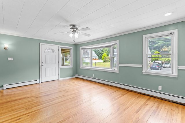 30 Seed Street, Salem, NH 03079
