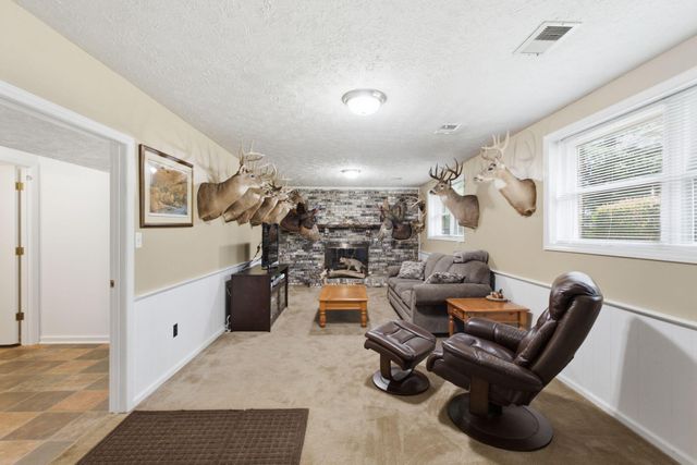 1981 Favell Court, Lexington, KY 40503