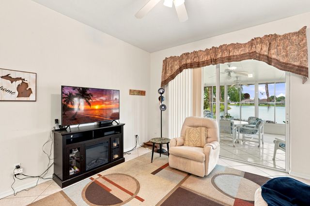 513 NW Cortina Lane, Port St. Lucie, Port St Lucie, FL 34986