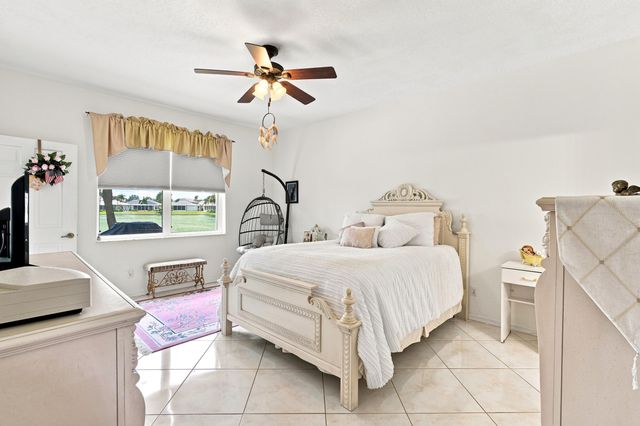 513 NW Cortina Lane, Port St. Lucie, Port St Lucie, FL 34986