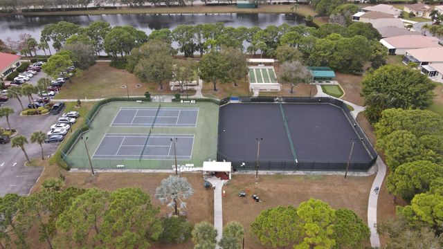 513 NW Cortina Lane, Port St. Lucie, Port St Lucie, FL 34986