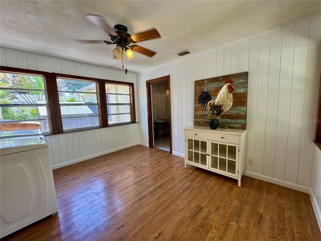 2602 UPTON STREET S, Gulfport, FL 33711