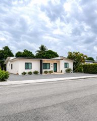 530 E 56th Street 530, Hialeah, FL 33013