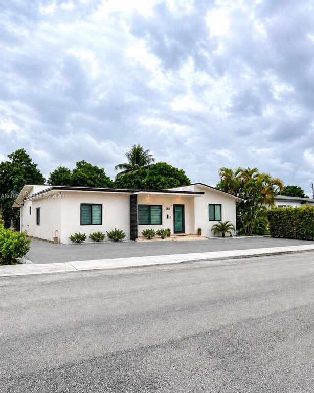 530 E 56th Street 530, Hialeah, FL 33013