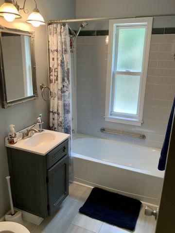1218 Spring St, Dover, TN 37058