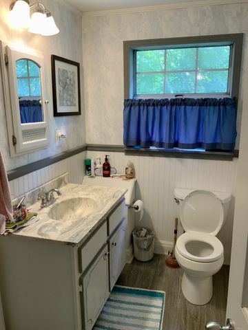 1218 Spring St, Dover, TN 37058