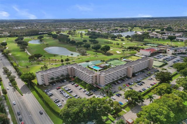 8900 Washington Boulevard PH5, Pembroke Pines, FL 33025