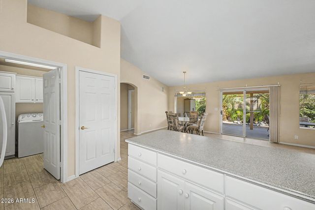 10960 E KIVA Avenue, Mesa, AZ 85209