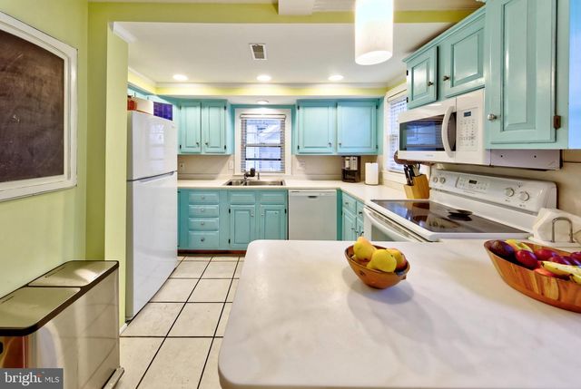 303 BAYARD AVE, Rehoboth Beach, DE 19971