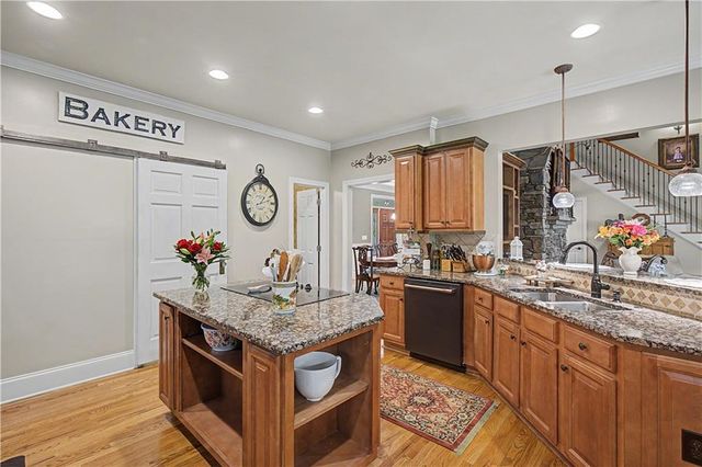 12 Hawks Farm Road, White, GA 30184