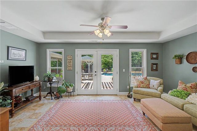 12 Hawks Farm Road, White, GA 30184