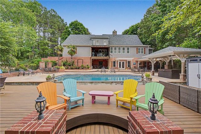 12 Hawks Farm Road, White, GA 30184