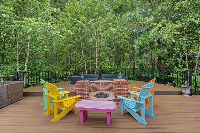 12 Hawks Farm Road, White, GA 30184
