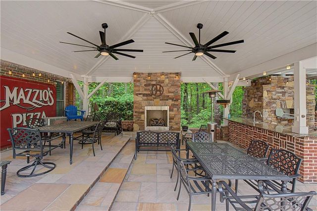 12 Hawks Farm Road, White, GA 30184
