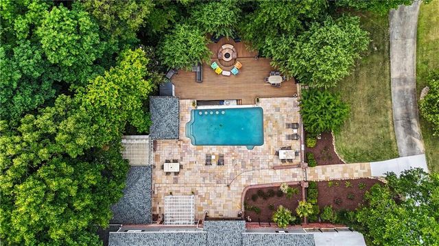 12 Hawks Farm Road, White, GA 30184