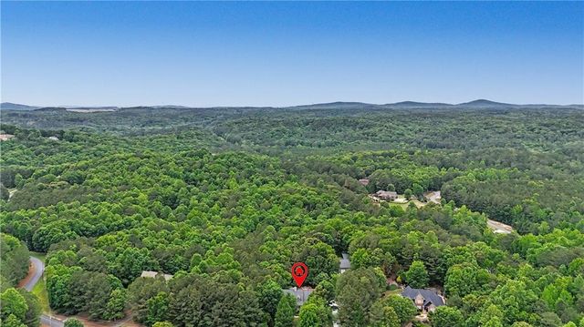 12 Hawks Farm Road, White, GA 30184