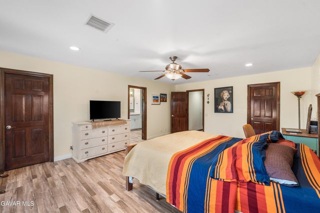 2651 W Avenue N12, Palmdale, CA 93551