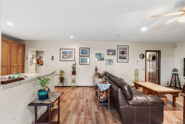 2651 W Avenue N12, Palmdale, CA 93551