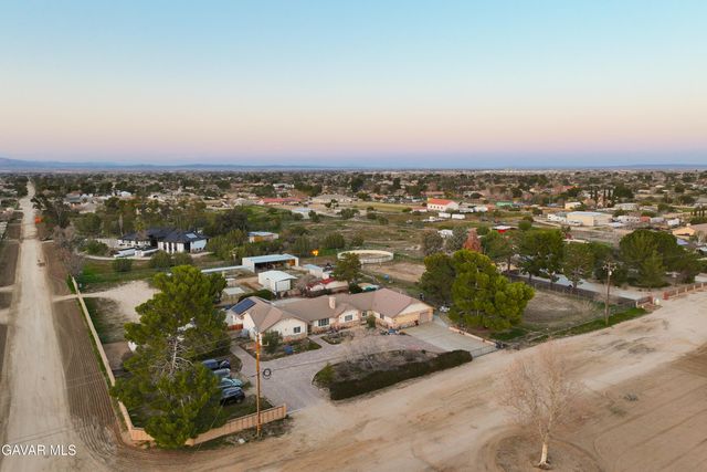 2651 W Avenue N12, Palmdale, CA 93551