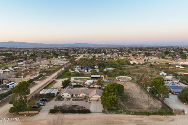 2651 W Avenue N12, Palmdale, CA 93551