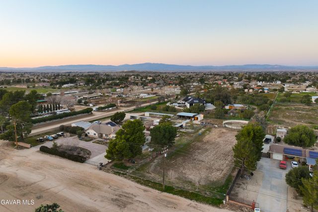 2651 W Avenue N12, Palmdale, CA 93551