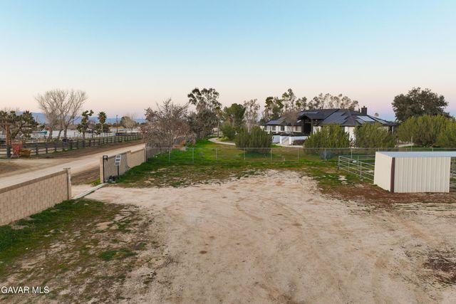 2651 W Avenue N12, Palmdale, CA 93551