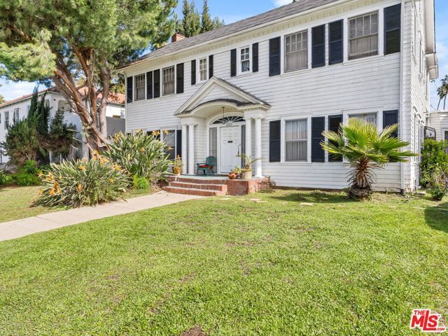 1220 S Wilton Place, Los Angeles, CA 90019