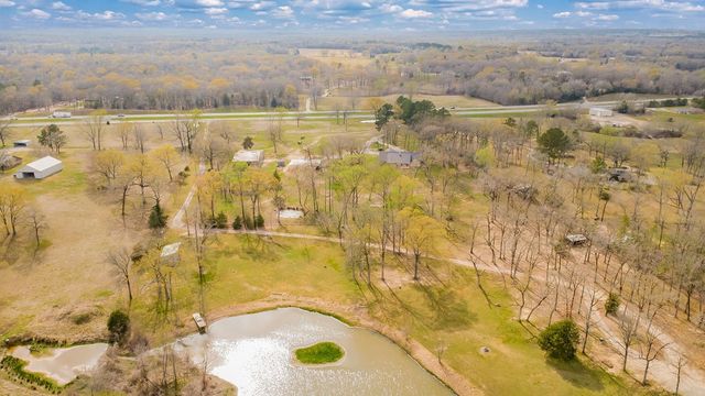 22782 N US Highway 69, Mineola, TX 75773