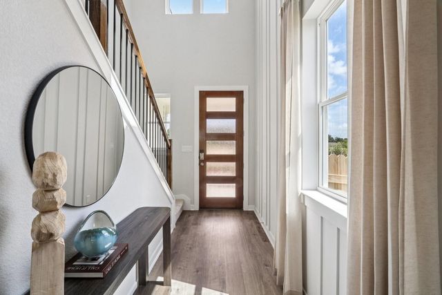 108 Hornet ST, Elgin, TX 78621