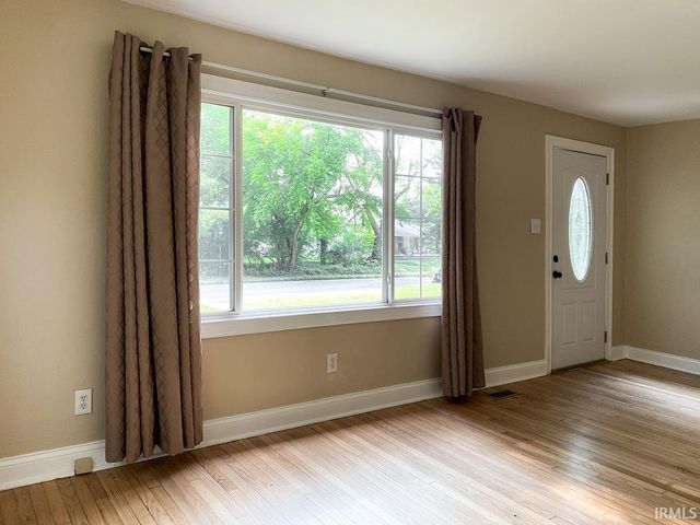 905 S Lincoln Street, Bloomington, IN 47401