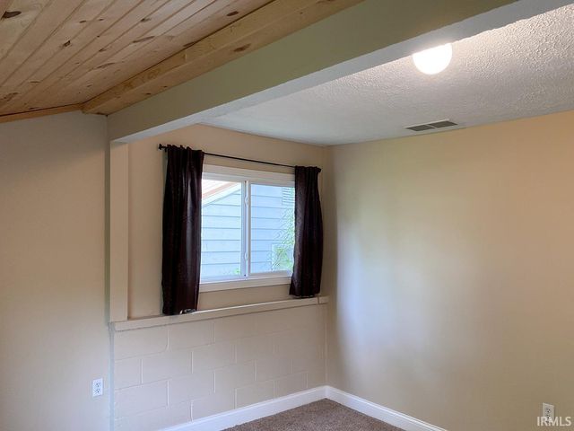 905 S Lincoln Street, Bloomington, IN 47401