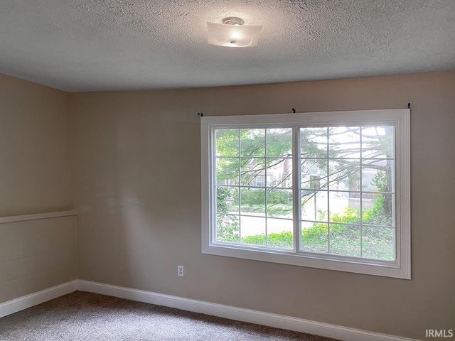 905 S Lincoln Street, Bloomington, IN 47401