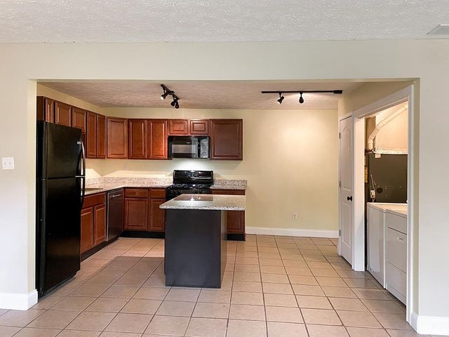 905 S Lincoln Street, Bloomington, IN 47401