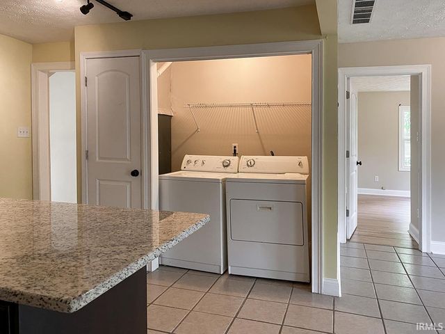 905 S Lincoln Street, Bloomington, IN 47401