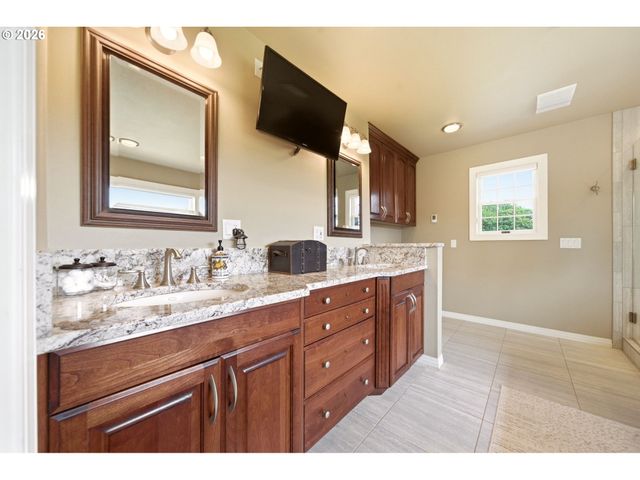 146 SNOWGOOSE Dr, Woodland, WA 98674