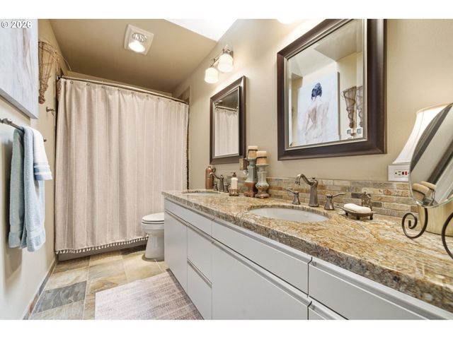 146 SNOWGOOSE Dr, Woodland, WA 98674
