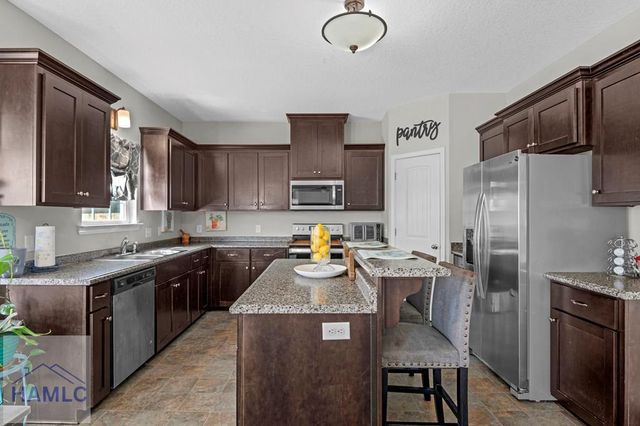 223 Rutledge Drive, Hinesville, GA 31313