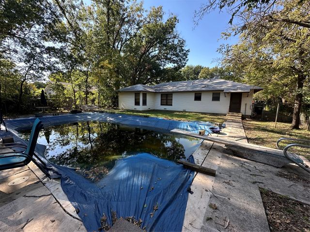 1014 Hillcrest Street, Denton, TX 76201