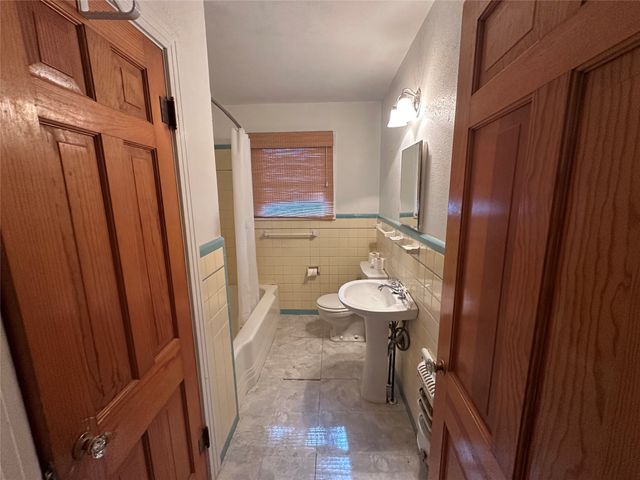 1014 Hillcrest Street, Denton, TX 76201