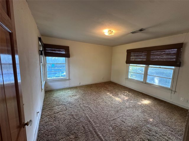 1014 Hillcrest Street, Denton, TX 76201