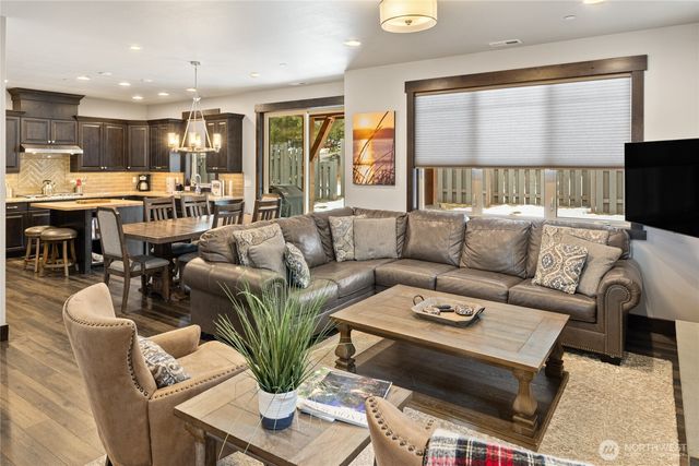 3670 Suncadia Trail, Cle Elum, WA 98922