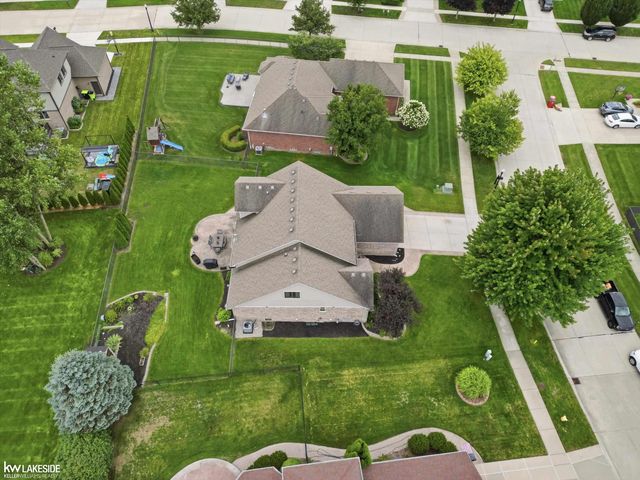 50494 Commons Drive, Macomb Twp, MI 48042