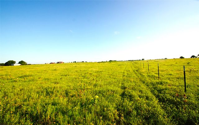 316 Flowing Wells Road, Pottsboro, TX 75076